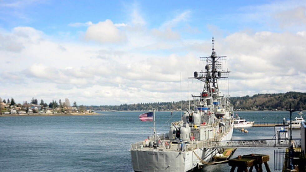 صور مسربة.. حالات انتحار غامضة على متن حاملة "جورج واشنطن" الأمريكية  (فيديو)