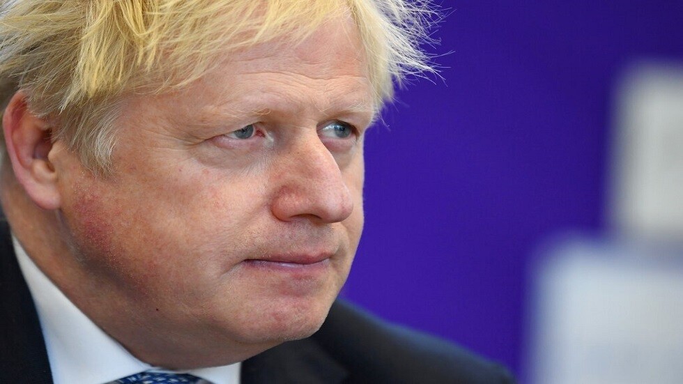 جونسون: يجب تزويد كييف بأسلحة تمكنها من استعادة أراضيها