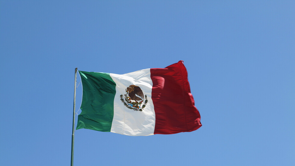 السفارة الروسية في المكسيك تكرّم "فوج الخالدين" في عيد النصر