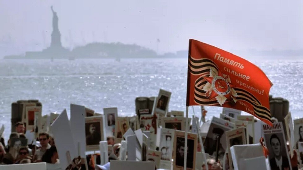 محارب أمريكي قديم يشارك في فعاليات "فوج الخالدين" في الولايات المتحدة