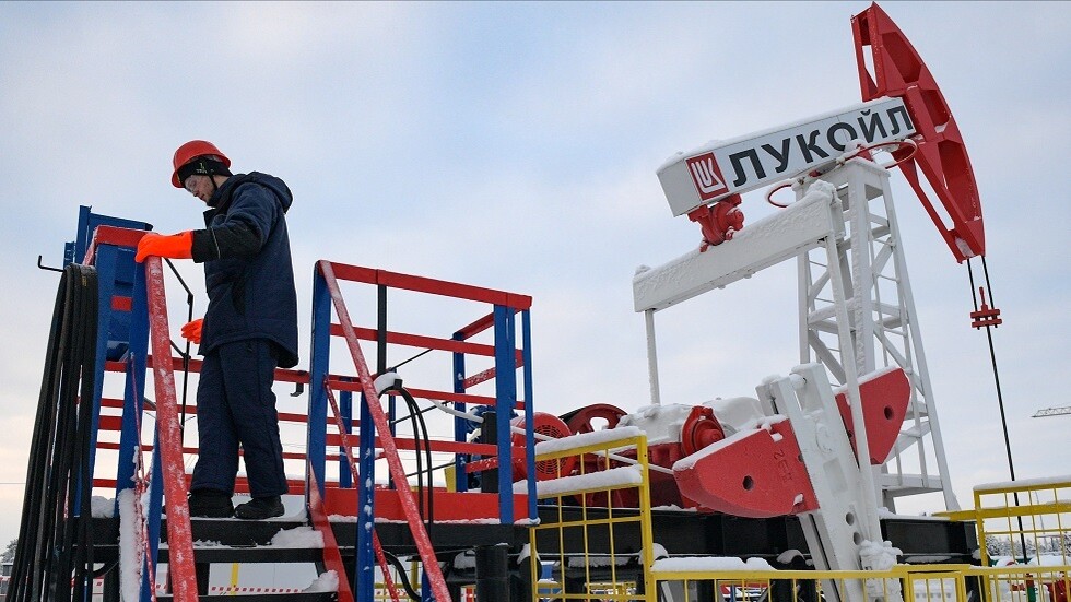  مسؤول فرنسي: فرض حظر على النفط الروسي مسألة أيام قليلة