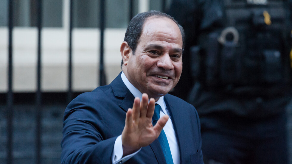 السيسي يطمئن المصريين: