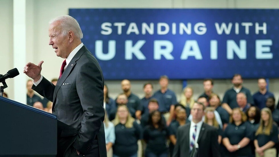 رئيس البرازيل السابق يتهم بايدن بتأجيج الوضع في أوكرانيا