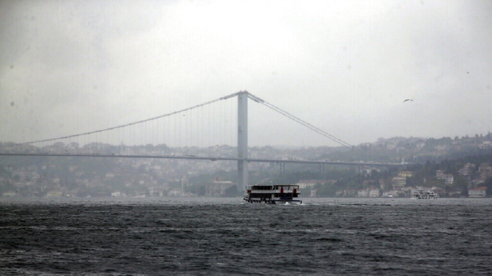 تركيا تفرض إجراء جديدا في مضيق البوسفور