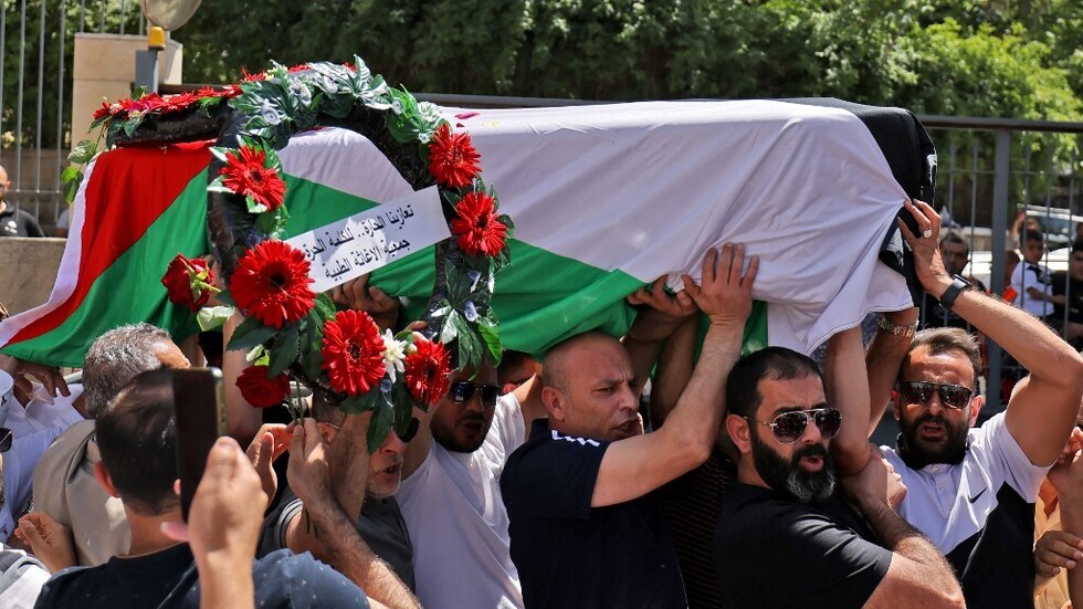 الشرطة الإسرائيلية: أحد جنودنا قد يكون من أطلق النار على شيرين أبو عاقلة