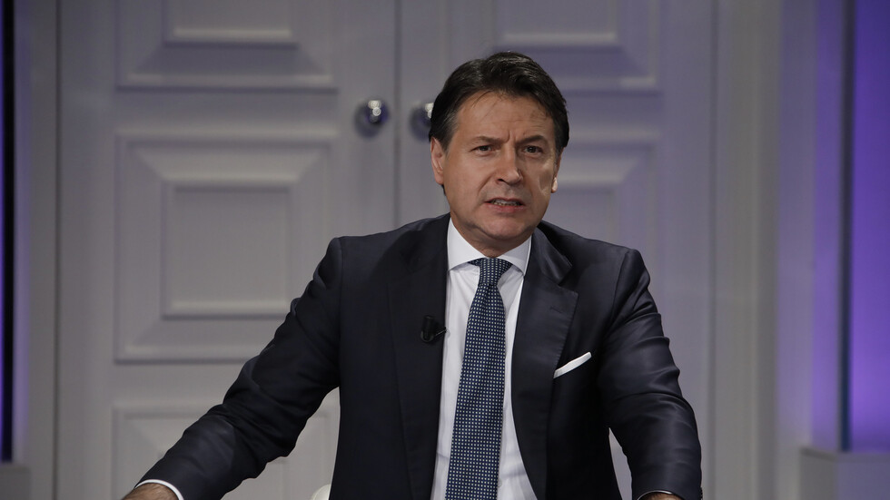 إيطاليا.. "خمس نجوم" تنفي عزمها مغادرة حكومة دراغي بعد إرسال أسلحة لأوكرانيا