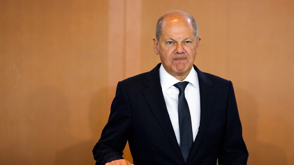 شولتس يكشف "عما استنتجه" أمس أثناء مكالمته مع بوتين