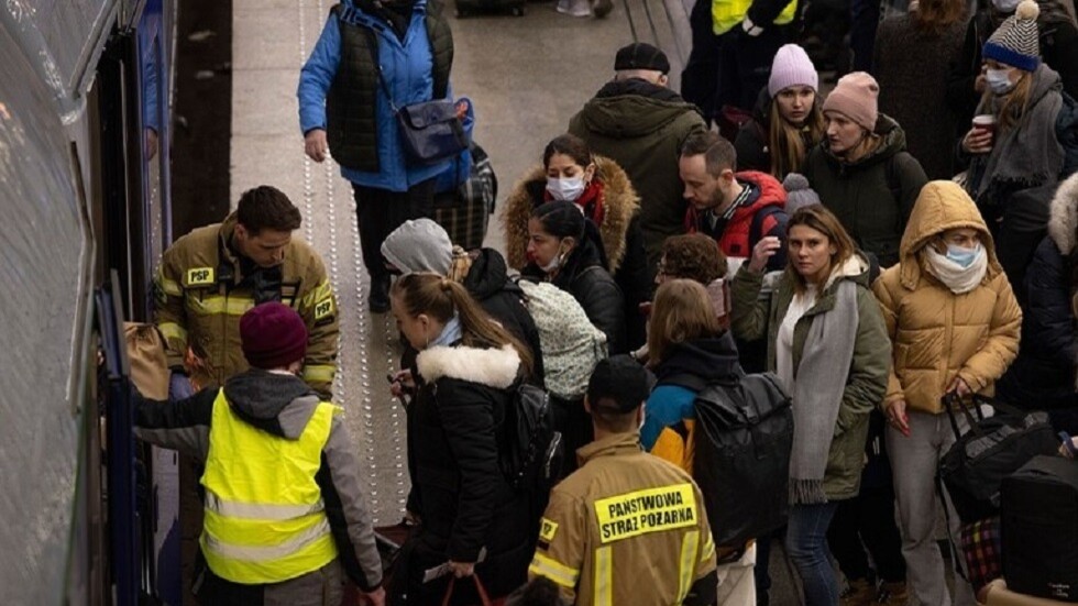 وسائل إعلام تنتقد الاتحاد الأوروبي بسبب المعاملة "الخاصة" للاجئين الأوكرانيين