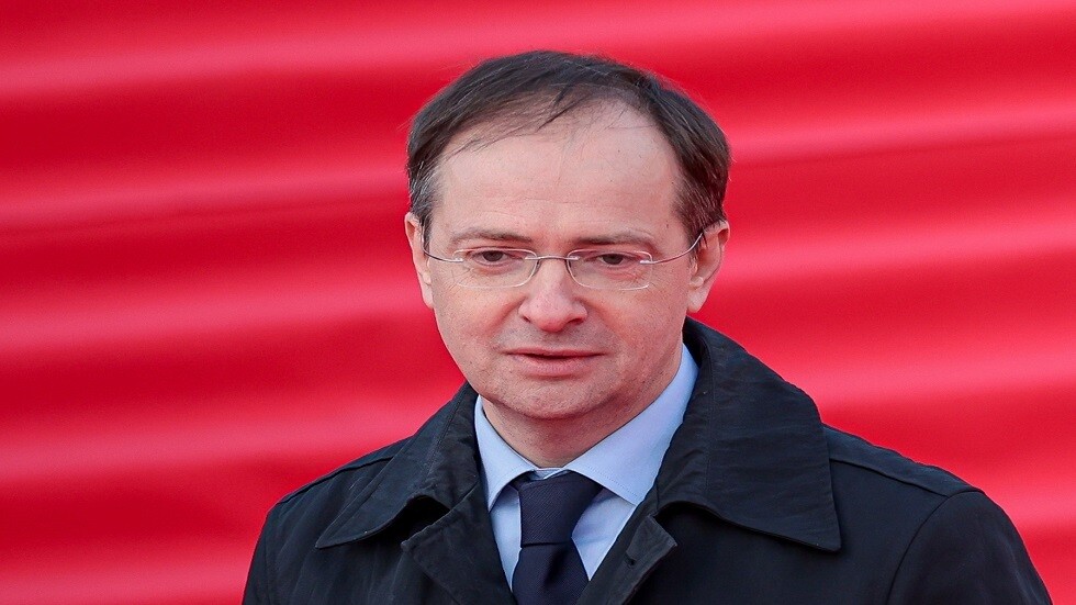 ميدينسكي: روسيا مهتمة بأن تكون أوكرانيا دولة محايدة وجارة مسالمة