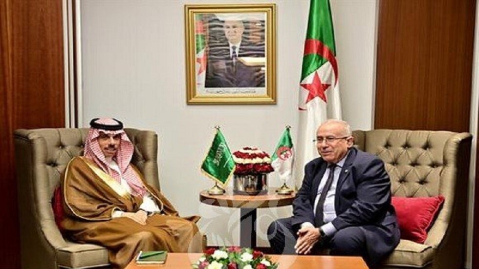 الوزير رمطان لعمامرة يستقبل نظيره السعودي في الجزائر