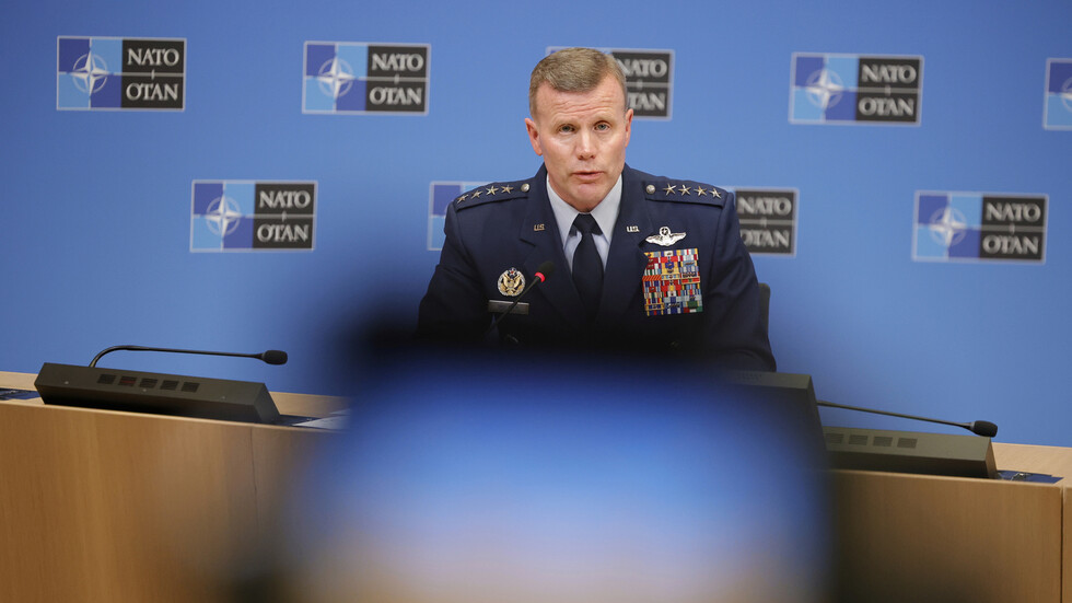 البنتاغون يأمل في "الاقتراب من حل دبلوماسي" في أوكرانيا بعد مكالمة ميلي وغيراسيموف