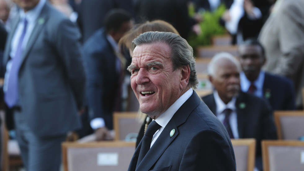 غيرهارد شرودر يترك منصب رئيس مجلس إدارة "روس نفط" الروسية