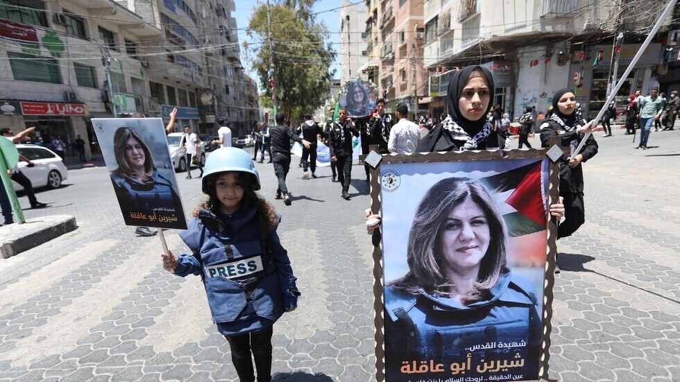 نواب أمريكيون يدعون الـ"إف بي آي" لفتح التحقيق في مقتل شيرين أبو عاقلة