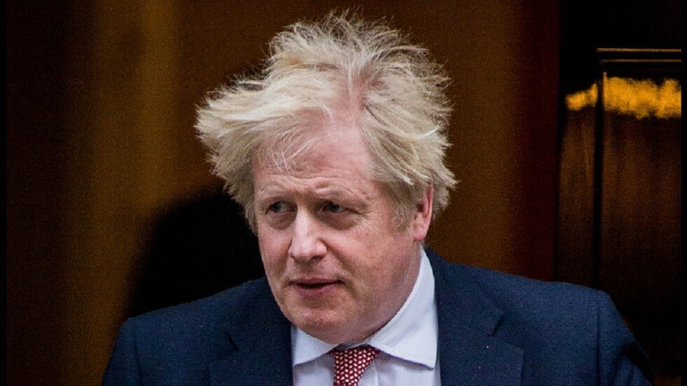 "بلومبرغ": جونسون يعرقل التوصل إلى حل سلمي في أوكرانيا