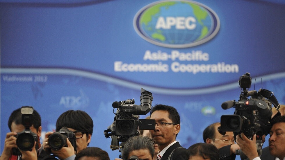 وفد روسيا يرد بالمثل ويغادر القاعة خلال كلمة الممثل الأمريكي في اجتماع "أبيك" الوزاري