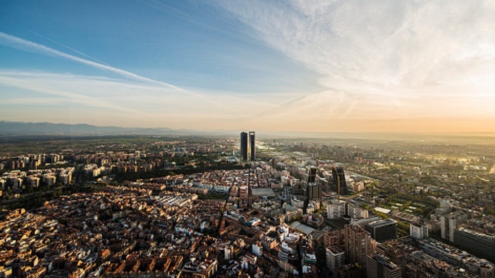 إسبانيا.. شكوك حول ارتباط تفشي جدري القردة بغرف ساونا للمثليين في مدريد
