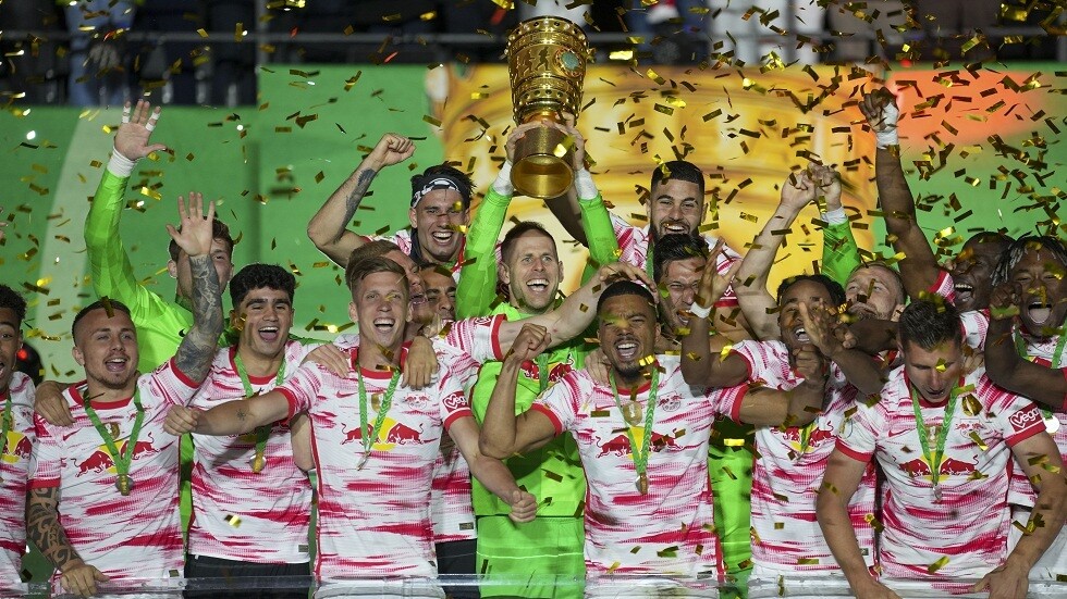 لايبزيغ يتوج بكأس ألمانيا للمرة الأولى في تاريخه (فيديو)