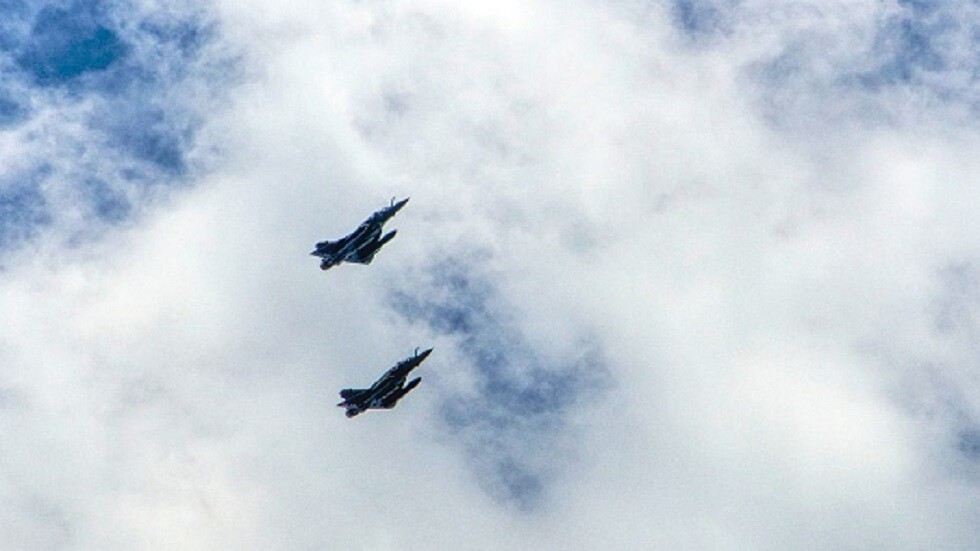 فرنسا.. اصطدام مقاتلتين من طراز 