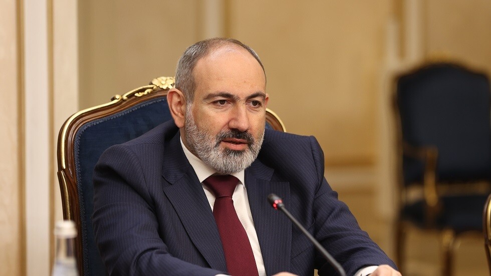 المعارضة الأرمنية تغلق مبنى وزارة الخارجية (فيديو)