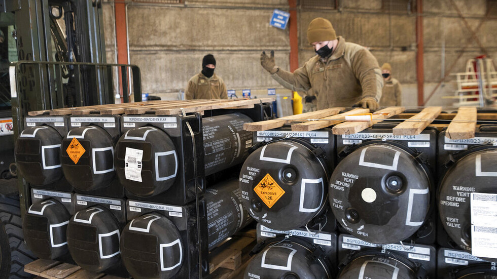 مسؤول فرنسي سابق يحذر أوروبا من الوقوع في "هاوية رهيبة" بسبب أوكرانيا