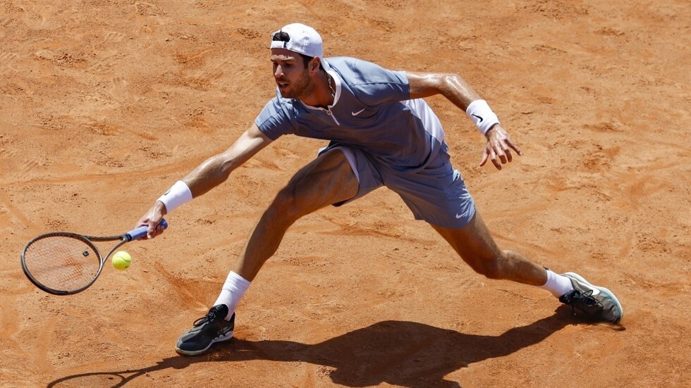 خاتشانوف يعلق على قرار نصرة "ATP" للاعبي التنس الروس