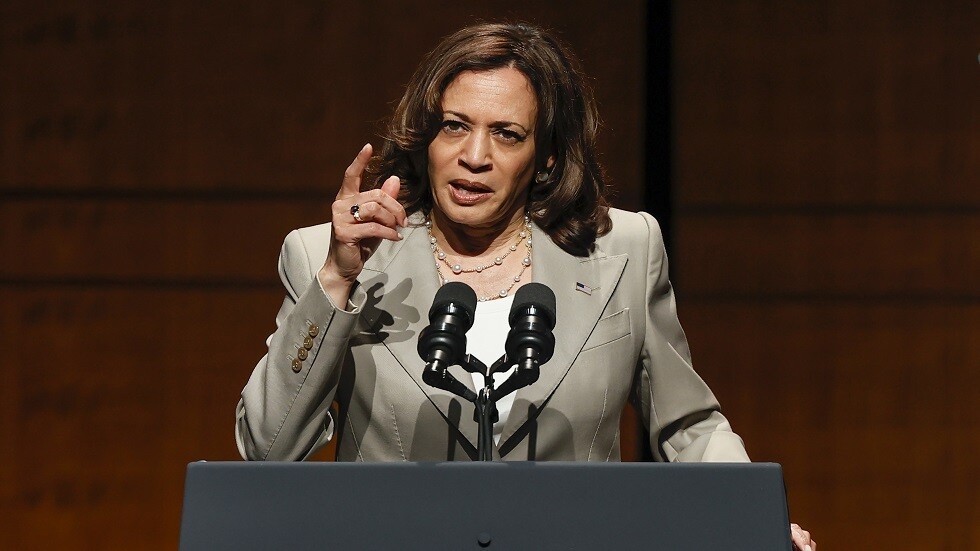 هاريس تعليقا على الهجوم الدموي ضد الأطفال في تكساس: كفى يعني كفى