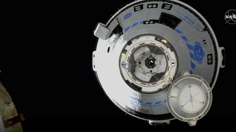 مركبة "ستارلاينر" تنفصل عن المحطة الفضائية الدولية