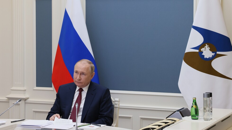 بوتين محذرا من مصادرة أصول روسية: سرقة ممتلكات الآخرين لا تؤدي أبدا إلى الخير