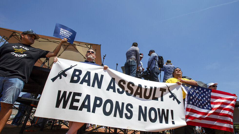 بحضور ترامب وبعد يومين من مجزرة دموية.. لوبي الأسلحة الأمريكية يعقد مؤتمره في تكساس