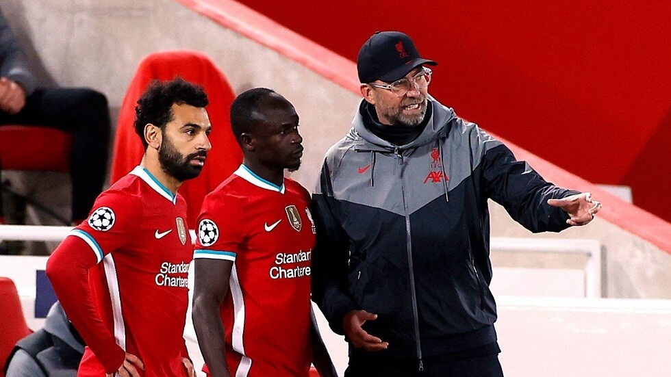 كلوب يرد على تصريحات صلاح والشائعات حول رحيل ماني.. فيديو