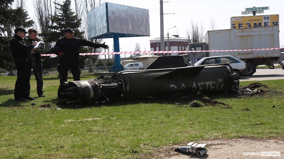 أسقطتها الدفاعات الجوية جميعا.. القوات الأوكرانية تطلق 3 صواريخ "توتشكا أو" على لوغانسك