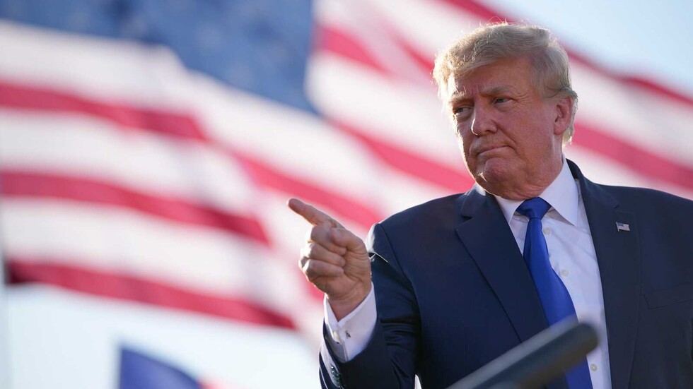 ترامب يدعو إلى السماح بحمل المدرسين للسلاح