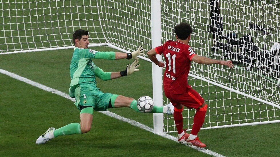 محمد صلاح يهدر الفرص بالجملة.. فيديو