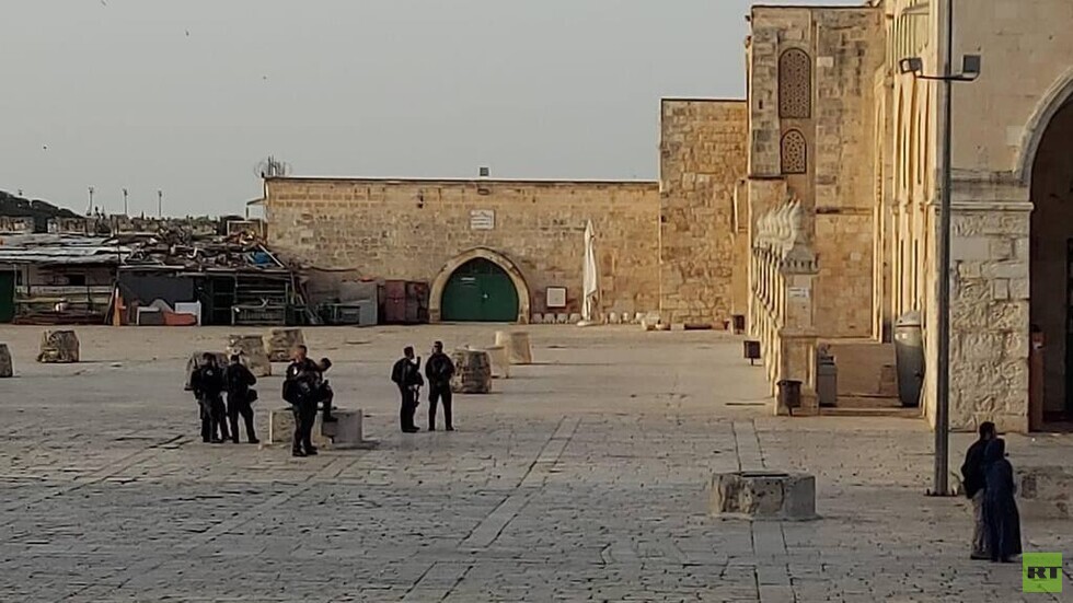 مستوطنون إسرائيليون يقتحمون المسجد الأقصى بأفواج والشرطة تعتلي أسطح المصلى القبلي (فيديوهات+ صور)