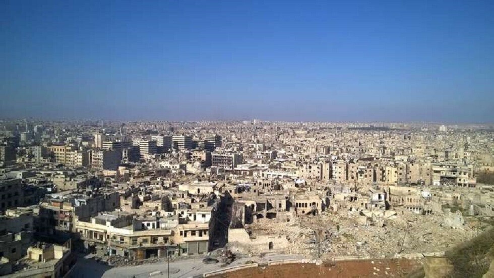 جدل واسع في سوريا بعد العثور على رضيع وبجانبه ورقة مكتوب فيها "الأم توفت عند الولادة"