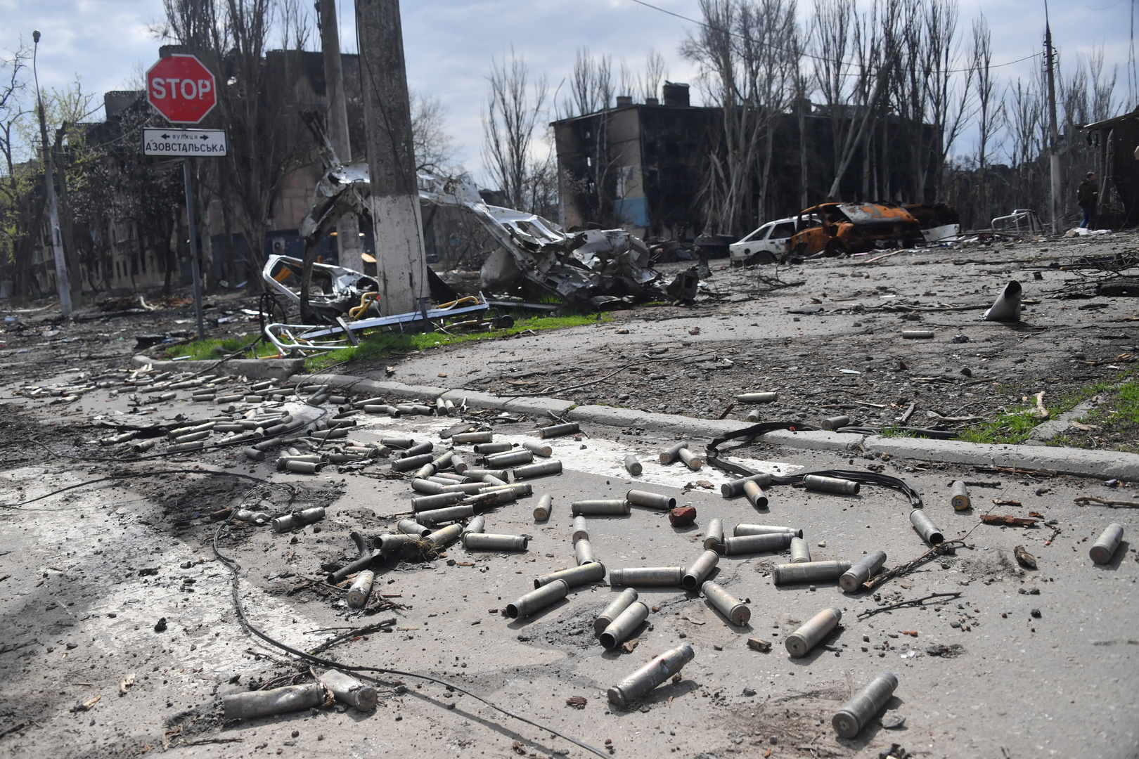 القوات الروسية وقوات دونيتسك بدأت في تدمير مواقع الجيش الأوكراني وكتائب 