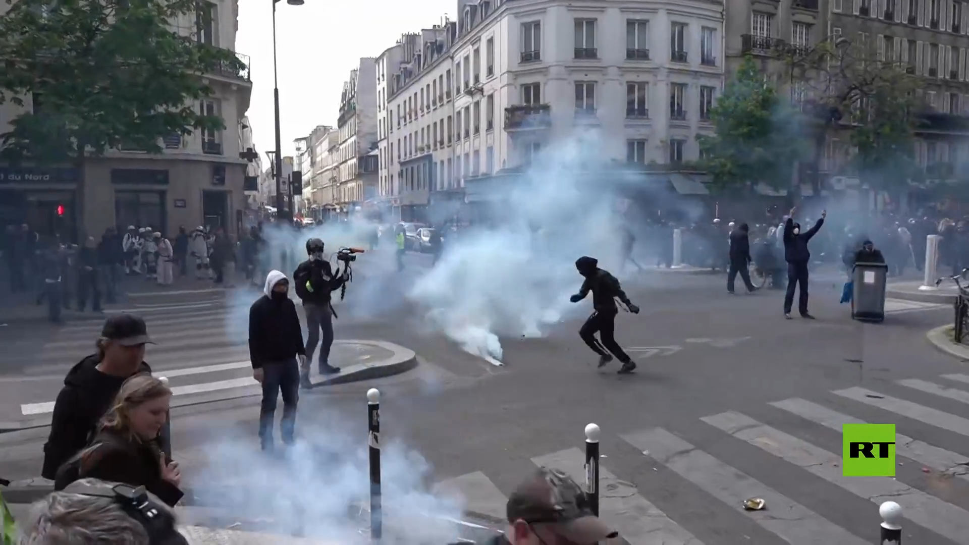 فرنسا.. اعتقال العشرات أثناء الاشتباكات بين الشرطة والمتظاهرين