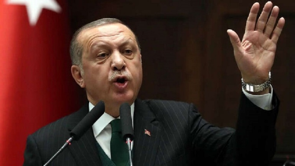 أردوغان يعلق على موضوع السياح الروس على خلفية انتقاد زيلينسكي لأنقرة لاستقبالهم
