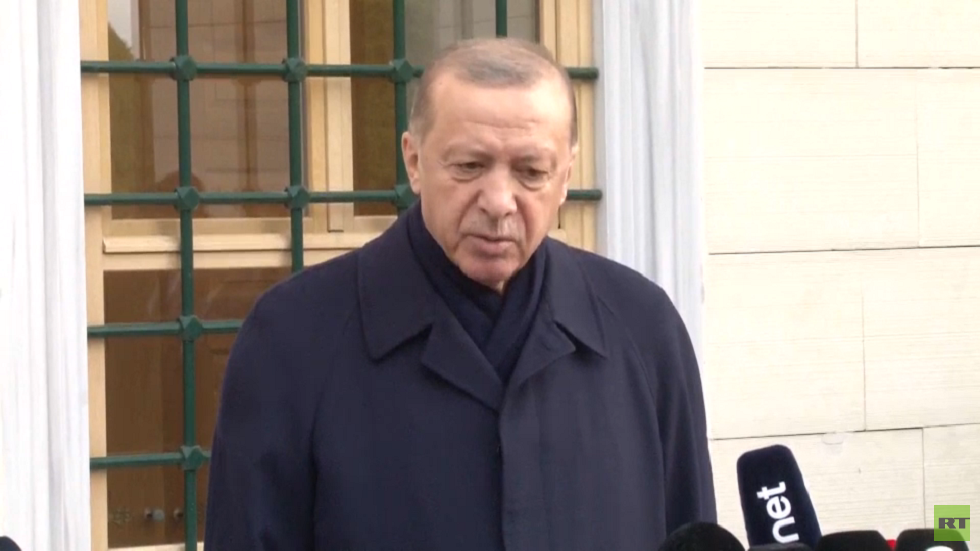 أردوغان: نواصل مساعينا لحل الأزمة الأوكرانية وعقد لقاء بين بوتين وزيلينسكي في تركيا