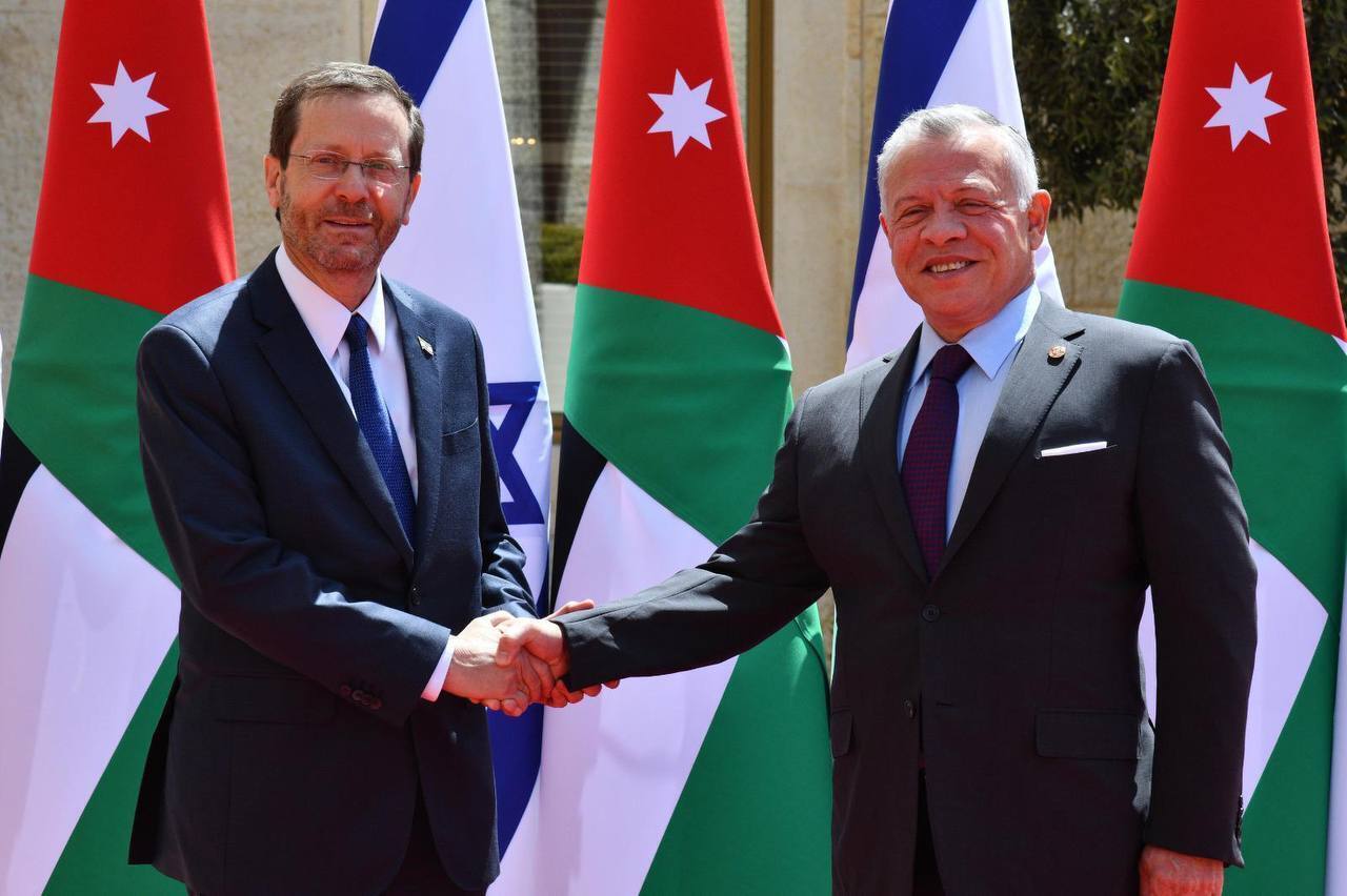 الرئيس الإسرائيلي يهنئ ملك الأردن بحلول عيد الفطر