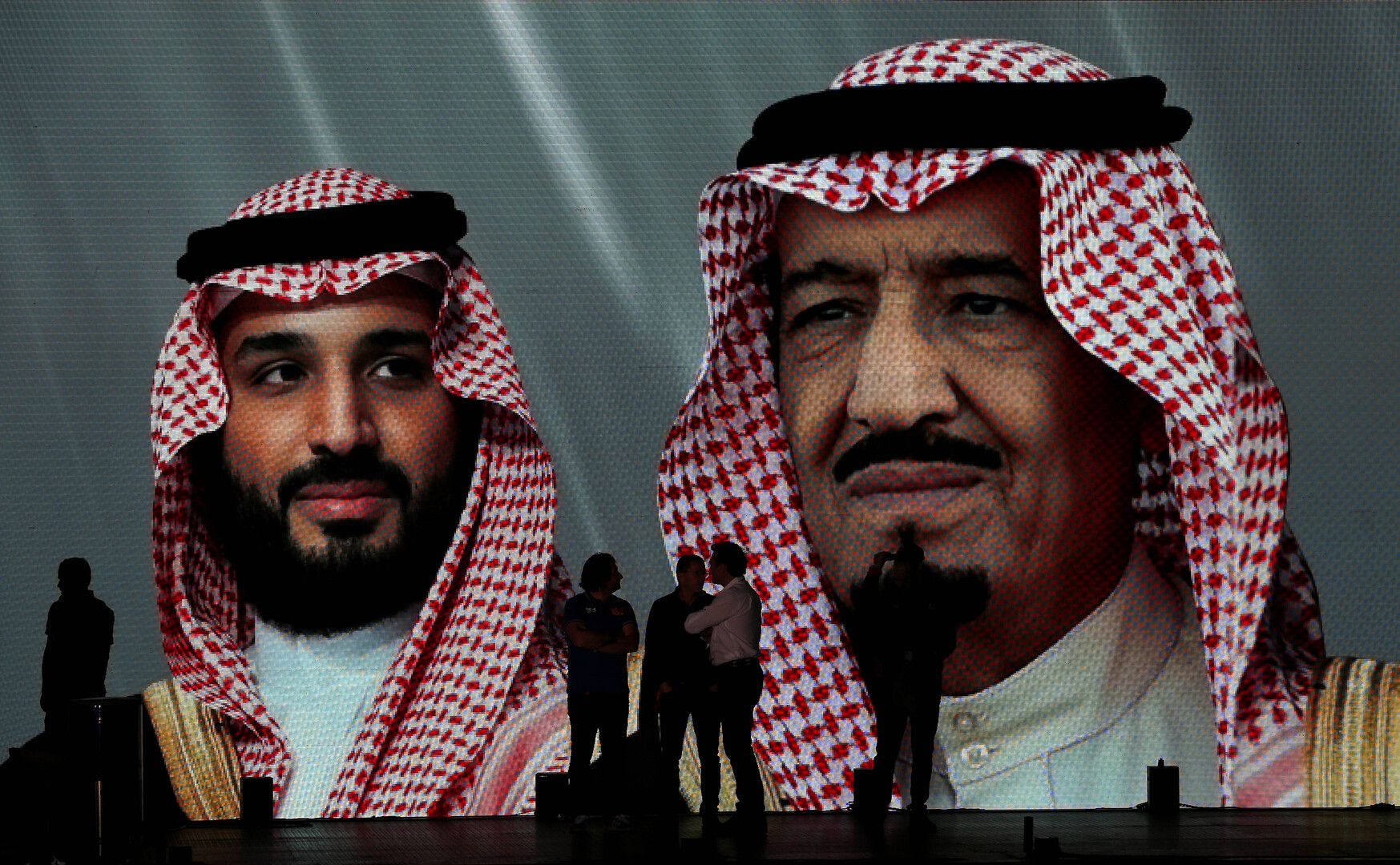 صورة تعبيرية- -العاهل السعودي الملك سلمان بن عبد العزيز وولي عهده الأمير محمد بن سلمان.
