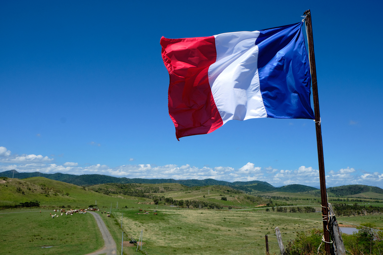 الخارجية الفرنسية تعلق على قرار مالي إلغاء الاتفاقيات الدفاعية مع باريس