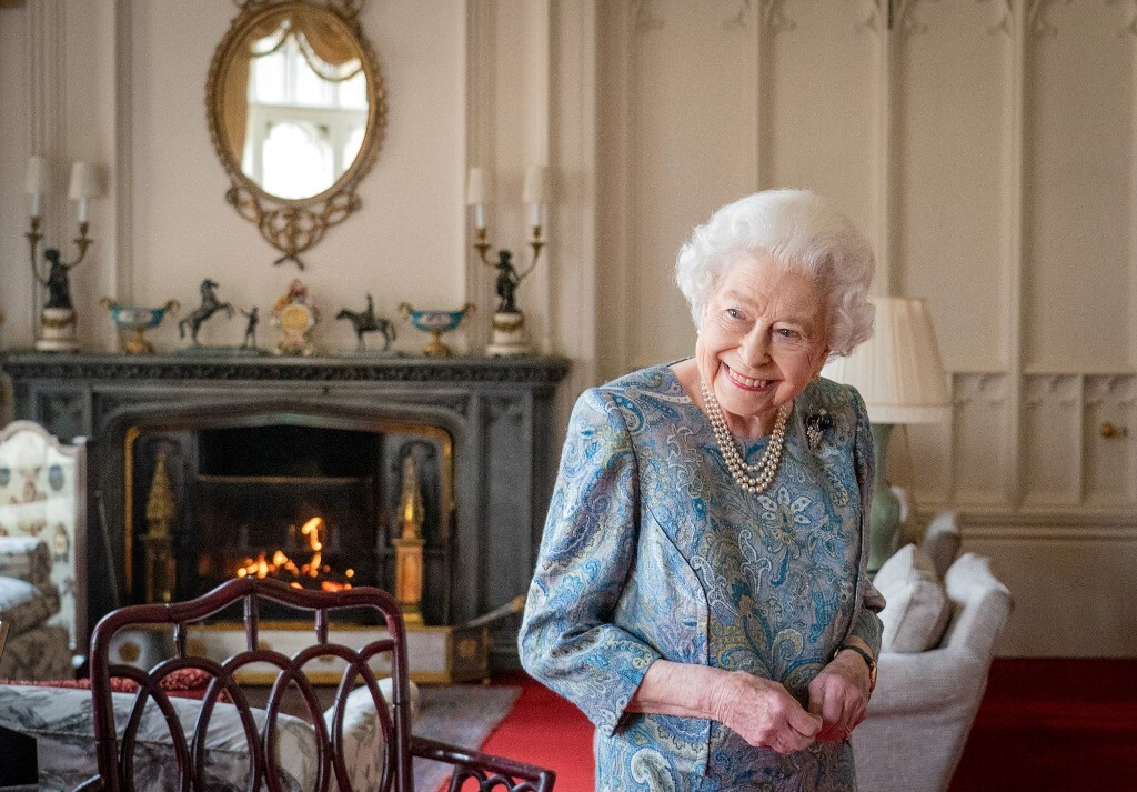 الأمير تشارلز يحضر جلسة افتتاح البرلمان نيابة عن الملكة إليزابيث