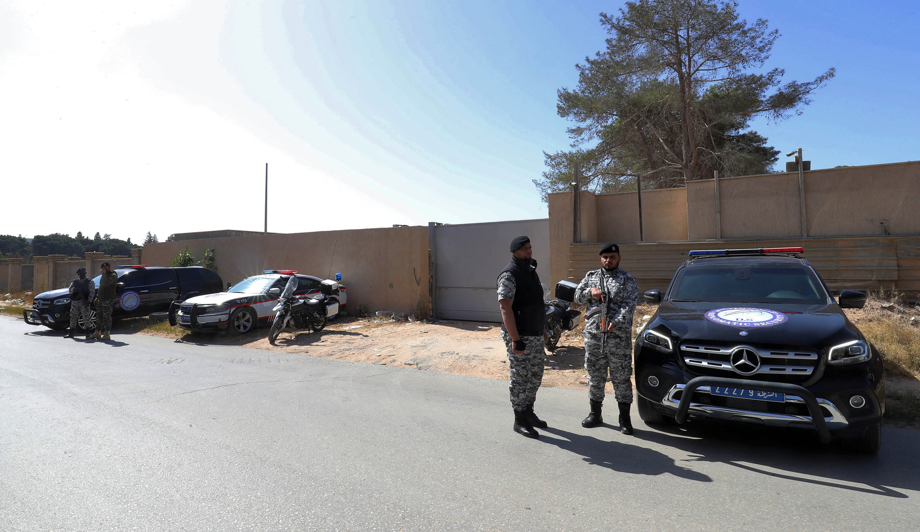 ليبيا: القبض على مصري متهم بقتل ليبي طعنا بالسكين