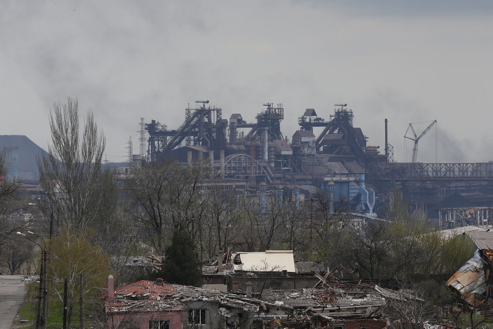 وسائل إعلام روسية: إجلاء 12 مدنيا بينهم أطفال عن مصنع 