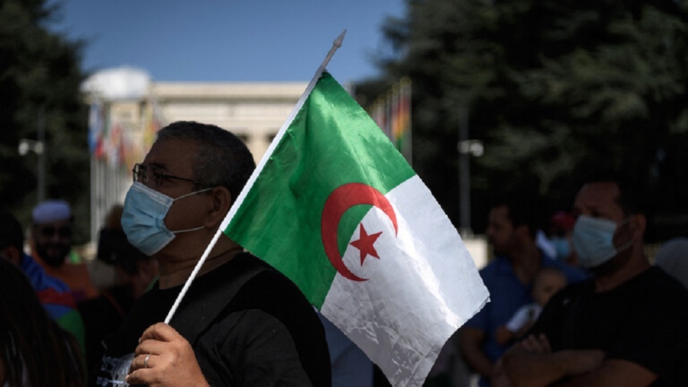 برلماني جزائري: عناصر من 