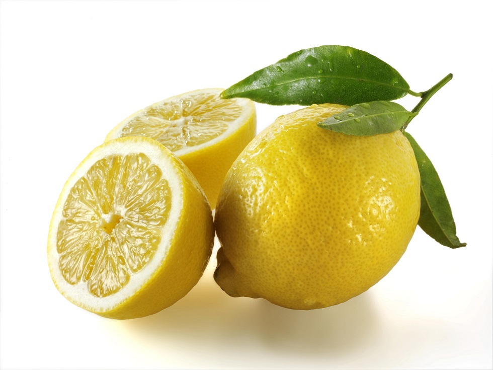 فوائد مشروب ماء الليمون خرافة أم حقيقة!