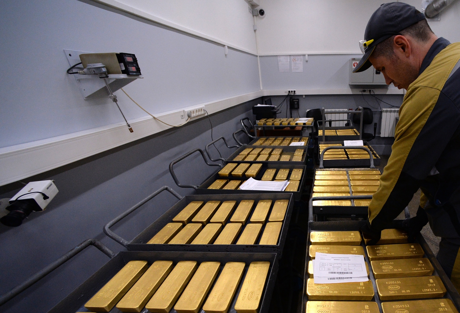 بعد شرائها 44 طنا.. كيف تغير ترتيب مصر في تصنيف دول العالم باحتياطيات الذهب؟