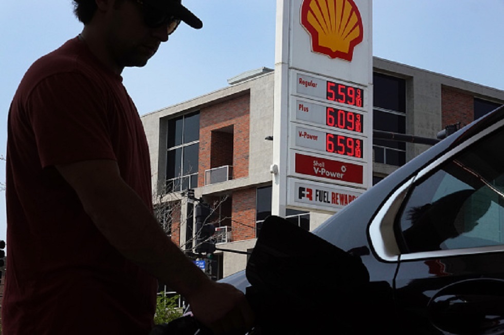 بزيادة 47 بالمئة عن العام الماضي.. ارتفاع جديد بأسعار الوقود في الولايات المتحدة