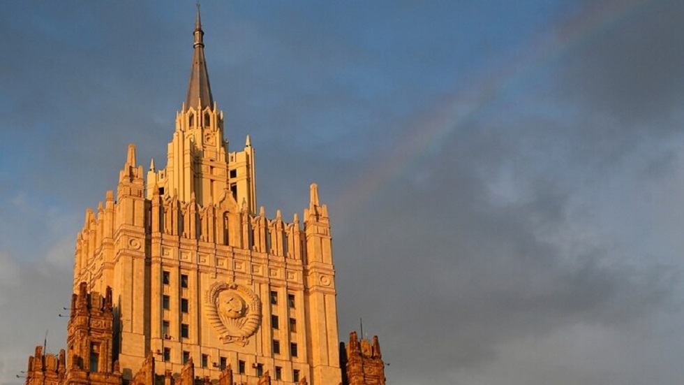 واشنطن تكشف سبب زيارة السفير الأمريكي للخارجية الروسية
